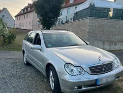 Grau Gebraucht 2003 Mercedes C200 Kombi | 2.700 €