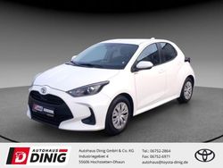 Weiss Gebraucht 2021 Toyota Yaris Basis Kleinwagen | 11.995 € (Fairer Preis)