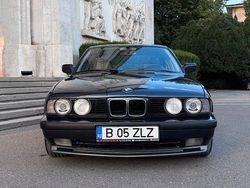 Grau Gebraucht 1990 BMW M5 Sport Line Limousine | 30.000 €