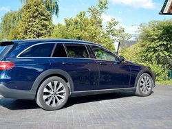 Blau Gebraucht 2018 Mercedes E220 Kombi | 27.499 € (Etwas zu teuer)