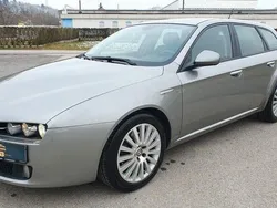 Grau Gebraucht 2006 Alfa Romeo 159 Distinctive Kombi | 2.950 € (Fairer Preis)