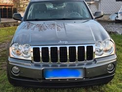 Grau Gebraucht 2007 Jeep Grand Cherokee SUV | 8.800 € (Fairer Preis)