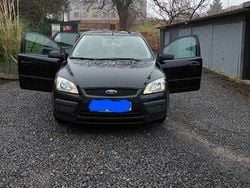 Schwarz Gebraucht 2006 Ford Focus Style Kombi | 1.000 € (Guter Preis)