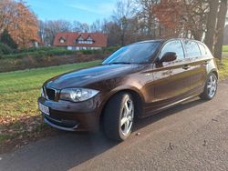 Braun Gebraucht 2010 BMW 123 Lifestyle Kleinwagen | 9.500 € (Etwas zu teuer)