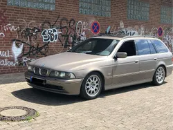 Beige Gebraucht 2002 BMW 530 Kombi | 2.100 € (Superpreis)