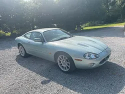 Silber Gebraucht 2001 Jaguar XKR Coupé | 10.000 €