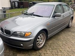 Grau Gebraucht 2004 BMW 320 Limousine | 1.999 € (Superpreis)
