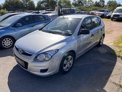 Silber Gebraucht 2009 Hyundai i30 Edition+ Limousine | 3.859 € (Etwas zu teuer)