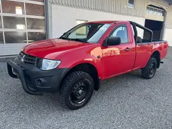 Rot Gebraucht 2015 Mitsubishi L200 Basis Abholung | 15.999 €