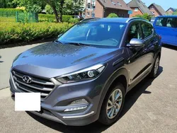 Grau Gebraucht 2015 Hyundai Tucson SUV | 13.499 €