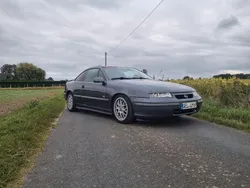 Grau Gebraucht 1997 Opel Calibra Coupé | 6.100 € (Guter Preis)
