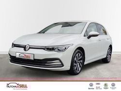 Weiß Gebraucht 2022 VW Golf VIII Style Limousine | 25.890 € (Fairer Preis)