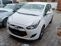 Weiß Gebraucht 2014 Hyundai ix20 Kleinwagen | 8.100 € (Guter Preis)