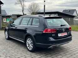 Deep black perleffekt Gebraucht 2018 VW Golf Alltrack Kombi | 11.480 € (Superpreis)