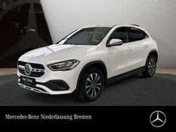 Polarweiß Gebraucht 2022 Mercedes GLA200 Style SUV | 32.490 € (Guter Preis)