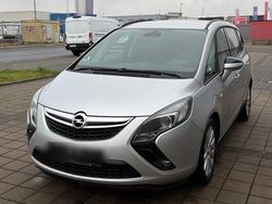 Silber Gebraucht 2011 Opel Zafira Tourer Van / Kleinbus | 5.290 € (Guter Preis)