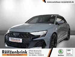 Kemoragrau metallic Neu 2025 Audi RS3 Sportback Comfort Kleinwagen | 75.247 € (Teuer)