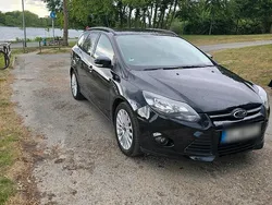 Schwarz Gebraucht 2013 Ford Focus Kleinwagen | 5.100 € (Guter Preis)