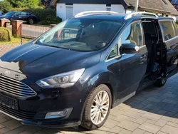 Schwarz Gebraucht 2016 Ford Grand C-Max Titanium Van / Kleinbus | 13.000 € (Fairer Preis)