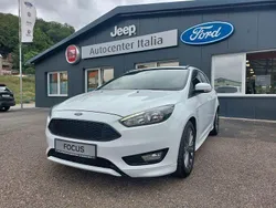 Weiß Gebraucht 2018 Ford Focus ST-Line Limousine | 14.990 € (Fairer Preis)