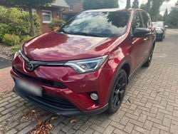 Rot Gebraucht 2018 Toyota RAV4 Comfort SUV | 12.700 € (Guter Preis)
