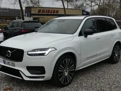 Ice white, solid / solid Gebraucht 2021 Volvo XC90 R-Design SUV | 53.950 € (Etwas zu teuer)