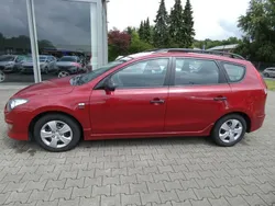 Rot Gebraucht 2012 Hyundai i30 Kombi | 6.490 € (Fairer Preis)