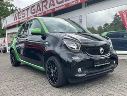 Grün Gebraucht 2017 Smart ForFour Electric Drive Limousine | 9.650 € (Etwas zu teuer)