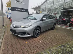 New medium silver Gebraucht 2017 Toyota Auris Touring Sports Edition-S Kombi | 12.990 € (Fairer Preis)