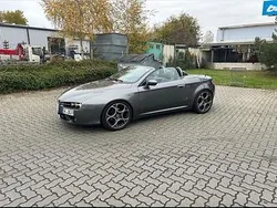 Grau Gebraucht 2007 Alfa Romeo Spider Cabrio | 14.999 €
