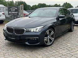 Grau Gebraucht 2018 BMW 730 M Sport Limousine | 26.990 € (Fairer Preis)