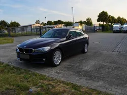 Schwarz Gebraucht 2013 BMW 318 Gran Turismo Sport Line Limousine | 10.499 € (Guter Preis)