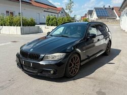 Schwarz Gebraucht 2011 BMW 330 M Sport Kombi | 7.200 € (Superpreis)