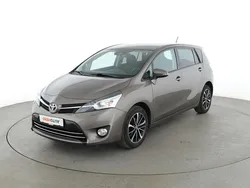 Grau Gebraucht 2017 Toyota Verso Edition-S Van / Kleinbus | 16.090 € (Fairer Preis)