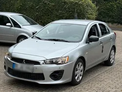 Silber Gebraucht 2017 Mitsubishi Lancer Kombi | 9.499 €