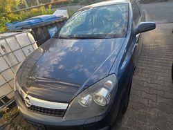 Grau Gebraucht 2008 Opel Astra GTC Sport Limousine | 1.249 € (Superpreis)