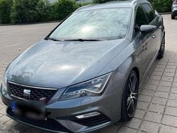 Grau Gebraucht 2018 Cupra Leon Kombi | 19.425 € (Guter Preis)