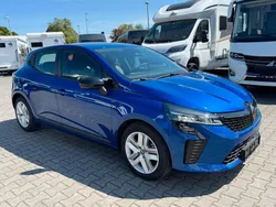 Blau Gebraucht 2024 Renault Clio V Evolution Kleinwagen | 17.490 € (Fairer Preis)