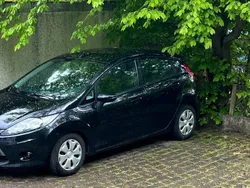 Schwarz Gebraucht 2012 Ford Fiesta Kleinwagen | 4.000 €