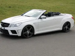 Weiss mettallic Gebraucht 2010 Mercedes E350 Cabrio | 27.495 €