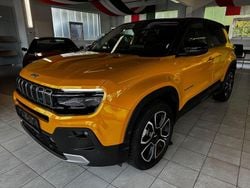 Gold Gebraucht 2023 Jeep Avenger EV Summit SUV | 24.890 € (Guter Preis)