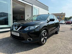 Schwarz Gebraucht 2015 Nissan Qashqai 360º SUV | 10.390 € (Fairer Preis)