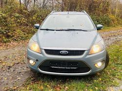 Grau Gebraucht 2008 Ford Focus Titanium Kombi | 1.999 € (Fairer Preis)
