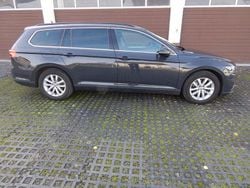 Grau Gebraucht 2019 VW Passat Kombi | 22.900 € (Teuer)