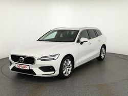 Weiß Gebraucht 2020 Volvo V60 Momentum Kombi | 25.990 € (Guter Preis)