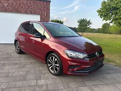 Rot Gebraucht 2020 VW Golf Sportsvan IQ Drive Van / Kleinbus | 15.990 € (Guter Preis)