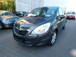 Grau Gebraucht 2013 Opel Meriva Active Van / Kleinbus | 7.490 € (Fairer Preis)