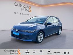 Blau Gebraucht 2024 VW Golf VIII Life Limousine | 24.380 € (Fairer Preis)