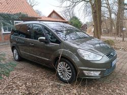 Braun Gebraucht 2011 Ford Galaxy Van / Kleinbus | 7.777 € (Teuer)
