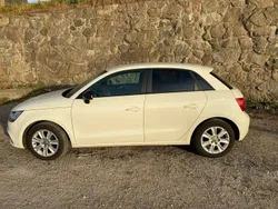 Weiß Gebraucht 2013 Audi A1 Sportback Ambition Kleinwagen | 4.699 € (Superpreis)